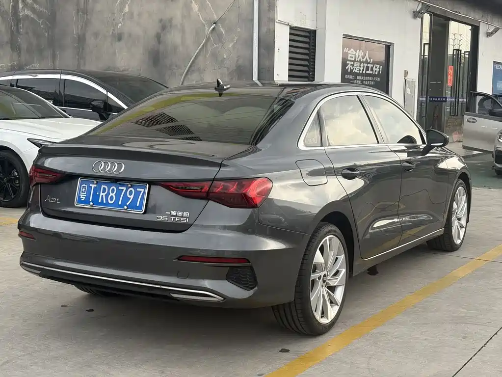 Audi A3 2022 A3L Limousine 35 TFSI Fashionable and Elegant купить на сайте DeffCars