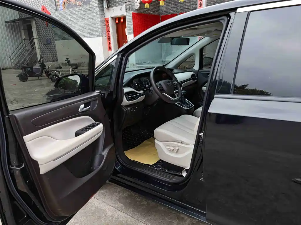 Trumpchi M6 2019 270T DCT Exclusive Edition (seven seats) National VI купить на сайте DeffCars