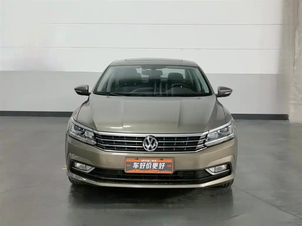 Passat 2017 330TSI DSG Premium Edition купить на сайте DeffCars