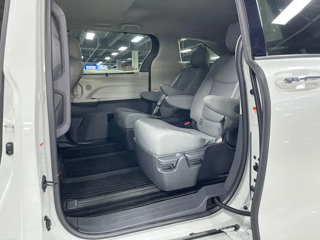 Grevia 2024 2.5L Hybrid Comfort Edition купить на сайте DeffCars