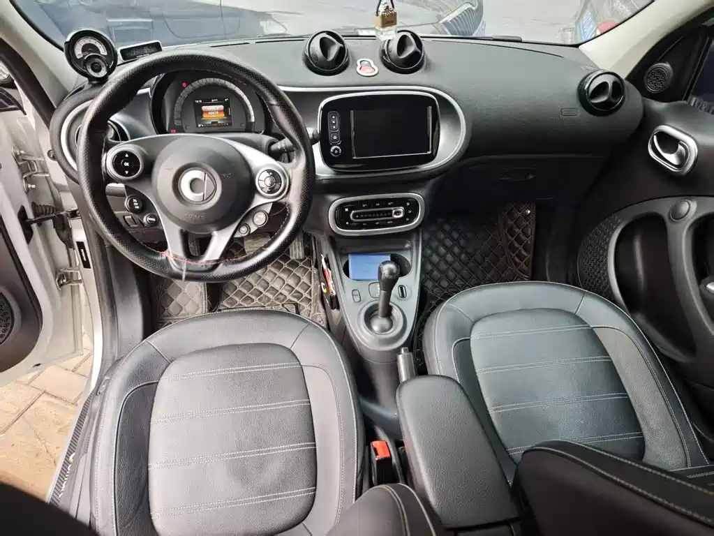 smart forfour 2016 0.9T 66kW Pioneer Edition купить на сайте DeffCars