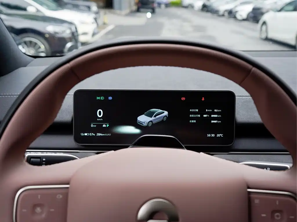 NIO EC6 2025 model 75kWh купить на сайте DeffCars