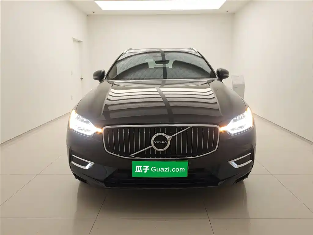 Volvo XC60 2021 T5 four-wheel drive Zhiyuan Deluxe Edition купить на сайте DeffCars