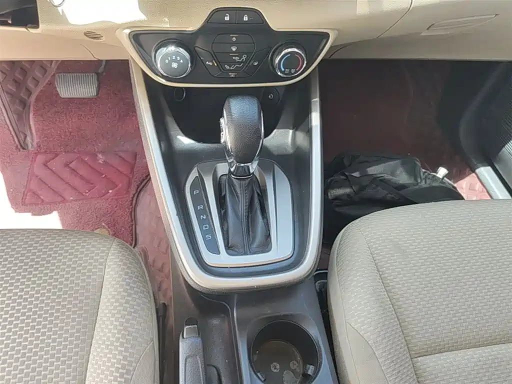 Escort 2017 facelift 1.5L automatic comfort model купить на сайте DeffCars
