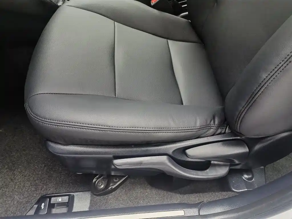 YARiS L 2017 1.5E CVT Charming Edition купить на сайте DeffCars