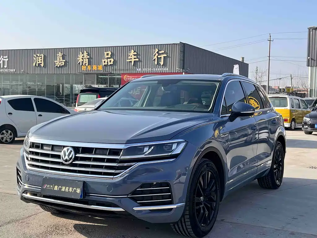 Touareg 2019 2.0TSI Sharp Wing Edition National VI купить на сайте DeffCars