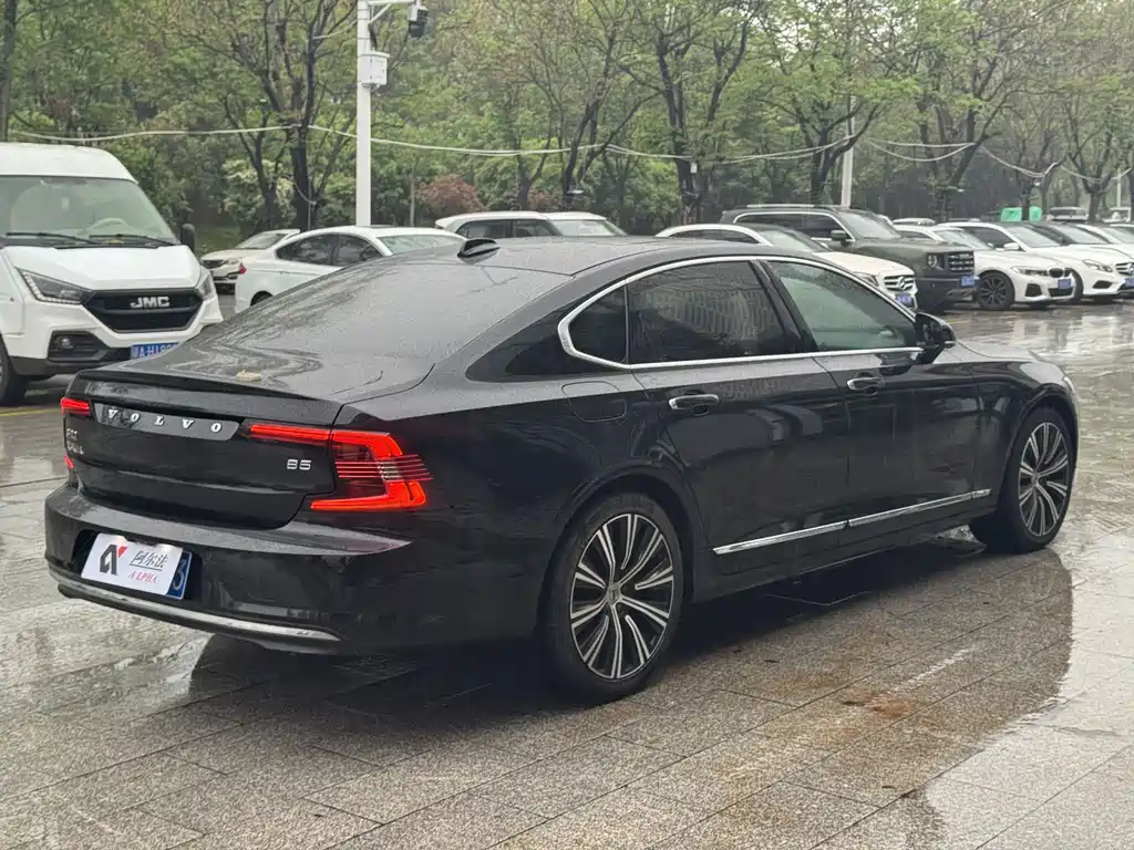 Volvo S90 2023 B5 Zhiyuan Luxury Edition купить на сайте DeffCars