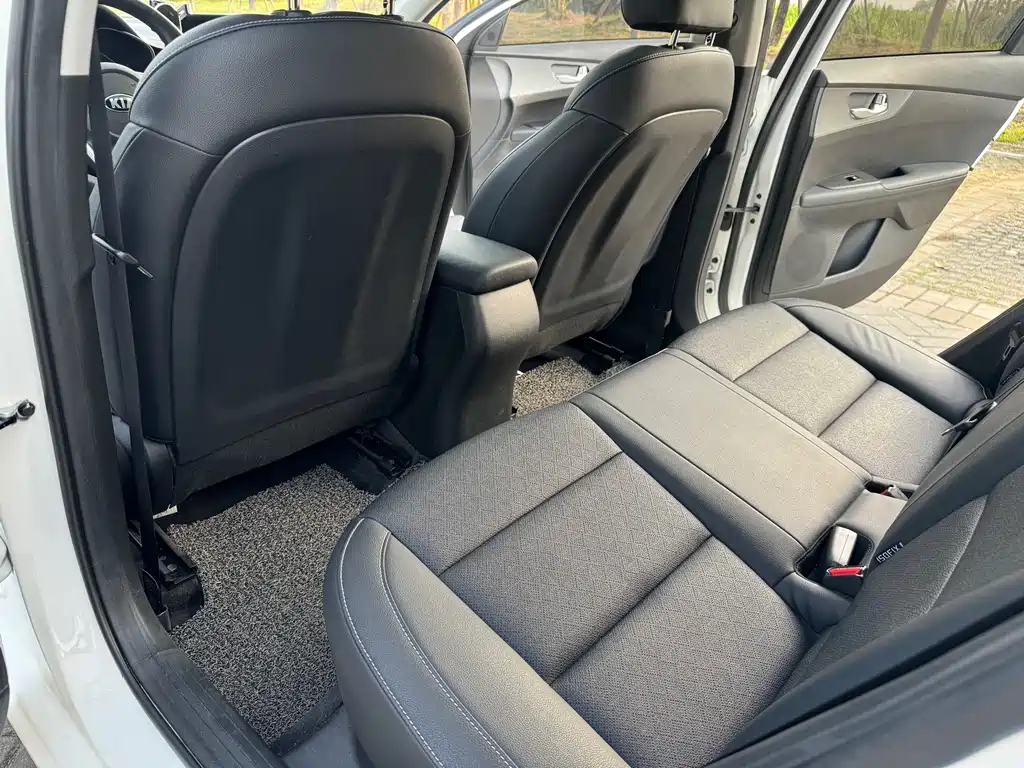 Kia K3 2021 1.5L CVT Fashion Edition купить на сайте DeffCars