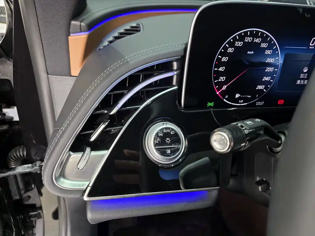 Mercedes-Benz E-Class 2025 E 300 L Luxury Model купить на сайте DeffCars