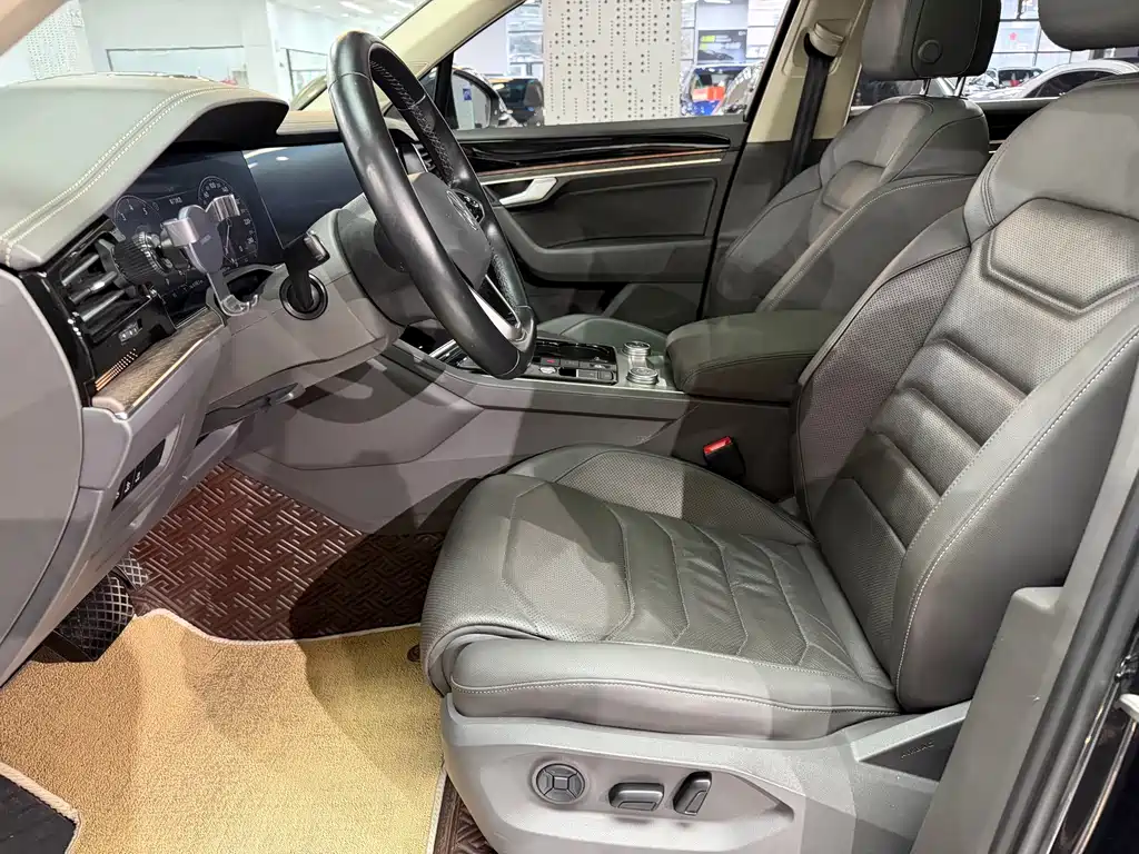 Touareg 2021 3.0TSI Ruixiang Edition Classic Sports Package купить на сайте DeffCars