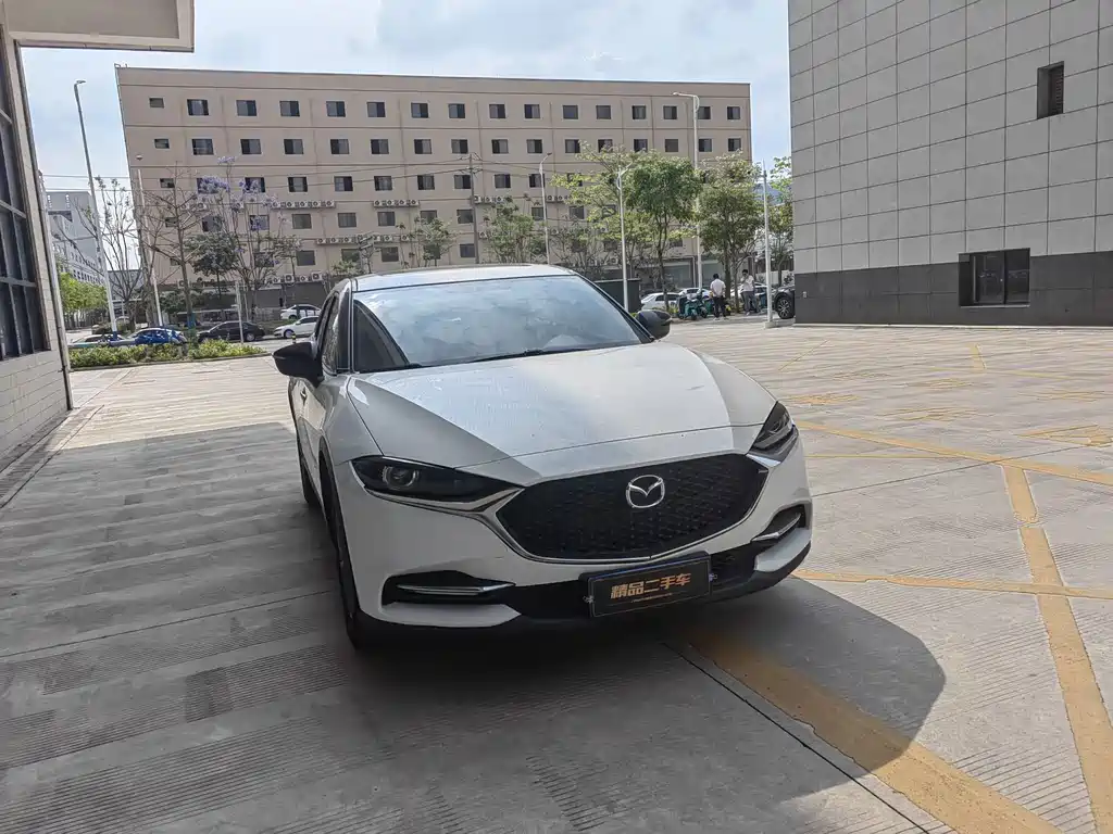 Mazda CX-4 2021 2.0L automatic two-wheel drive Blue Sky Vibrant Edition купить на сайте DeffCars