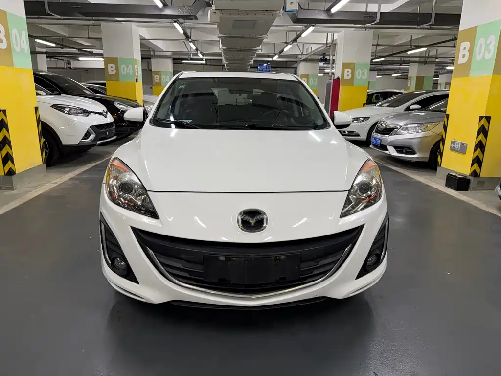 Mazda 3 Star 2015 Hatchback 1.6L Automatic Elite купить на сайте DeffCars