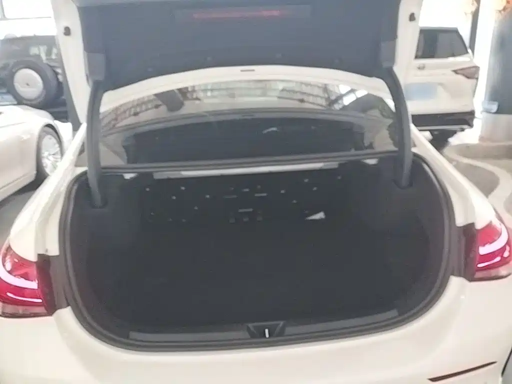Mercedes A-Class 2022 facelift A 180 L sports sedan купить на сайте DeffCars
