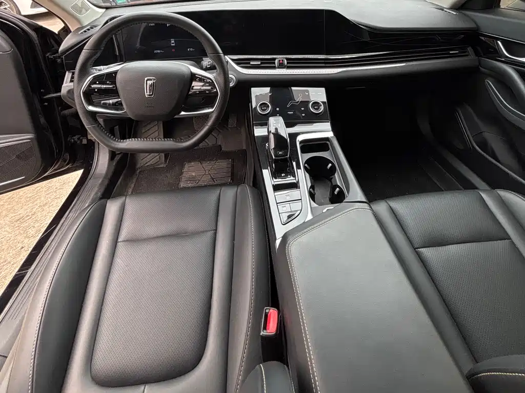 Pentium B70 2024 Dragon Edition 1.5T Leading Model купить на сайте DeffCars