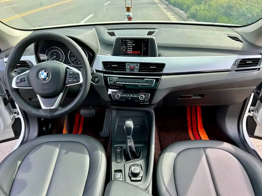 BMW X1 2018 sDrive20Li Leading Model купить на сайте DeffCars