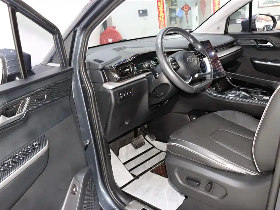 Kustu 2021 270TGDi Premium Edition LUX купить на сайте DeffCars
