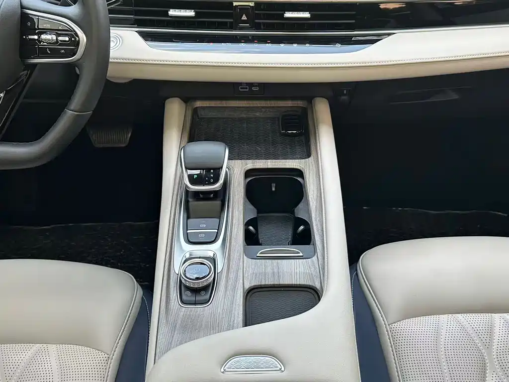 Arrizo 8 2022 model 1.6T DCT Yi купить на сайте DeffCars