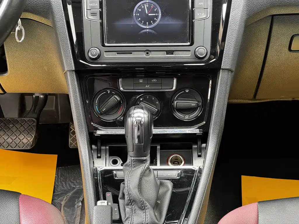 Bora 2019 Bora Legend 1.5L automatic leading type National VI купить на сайте DeffCars
