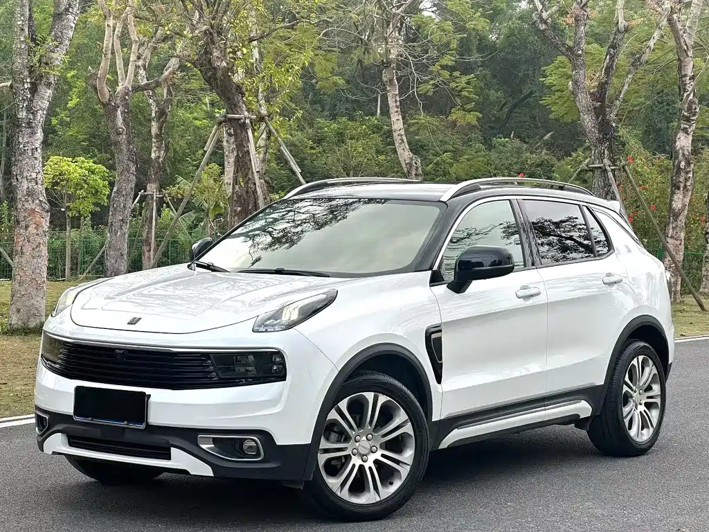 Lynk & Co 01 2019 2.0T two-wheel drive Pro version National VI купить на сайте DeffCars