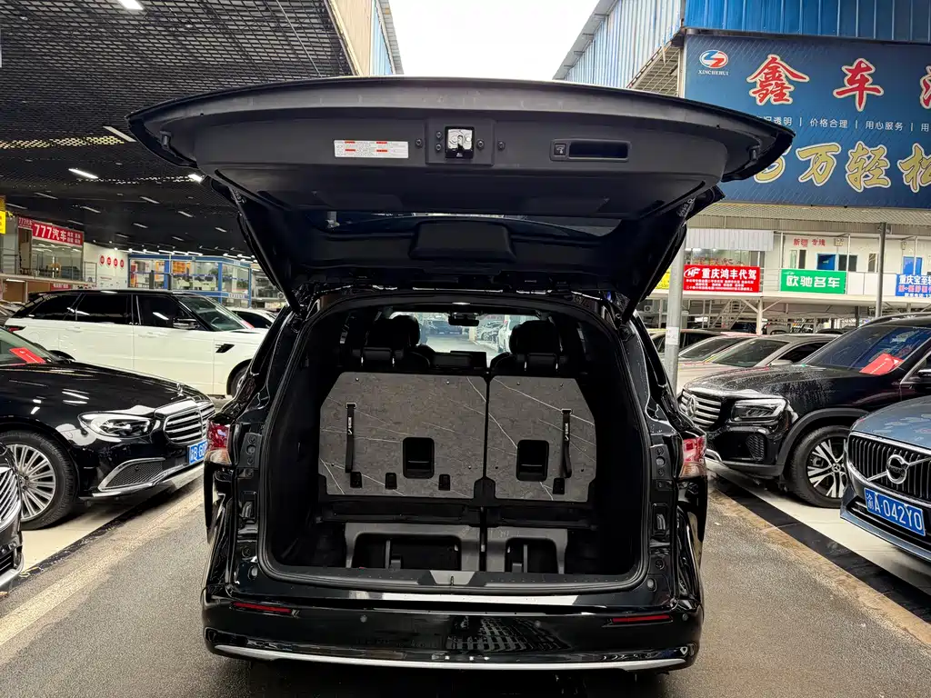 SIENNA 2024 2.5L Hybrid Deluxe Edition купить на сайте DeffCars