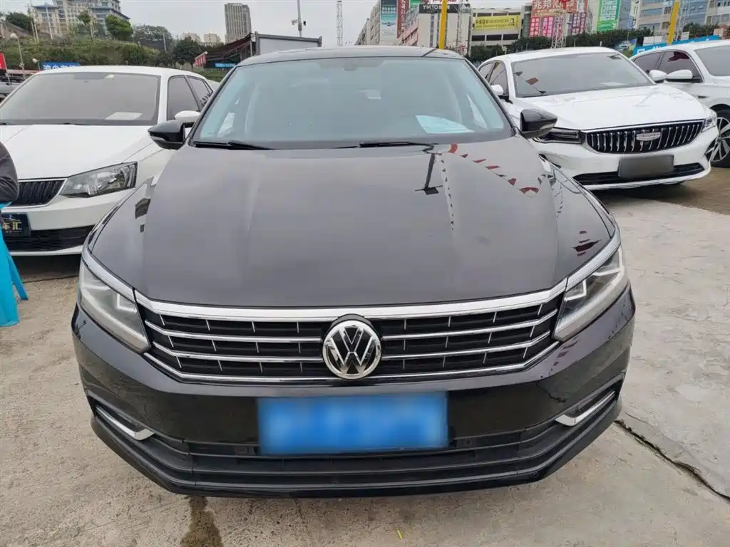 Passat 2017 330TSI DSG Premium Edition купить на сайте DeffCars