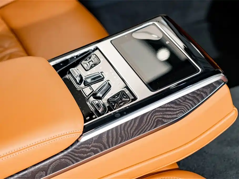 Audi A8 2023 A8L 50 TFSI quattro Premium Selection купить на сайте DeffCars