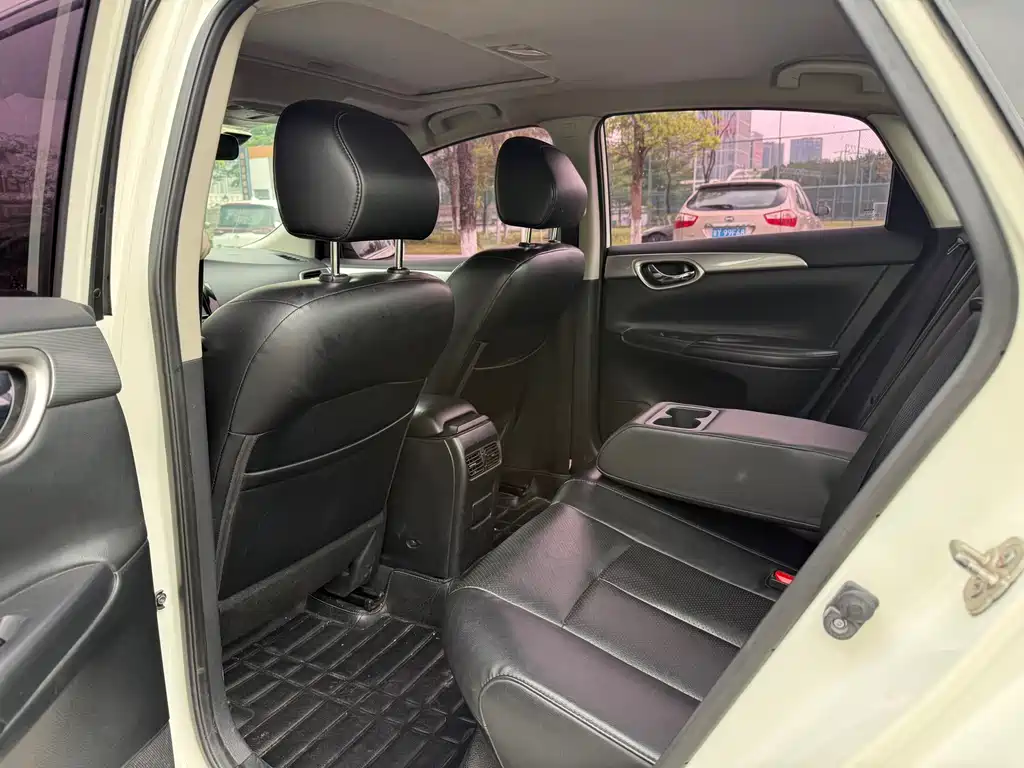 Sylphy 2014 1.6XV CVT Exclusive Edition купить на сайте DeffCars