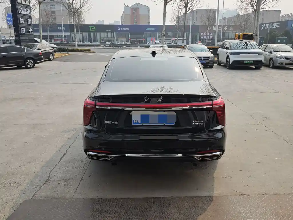 Hongqi H5 2025 1.5T DCT Flag Rhyme Edition купить на сайте DeffCars