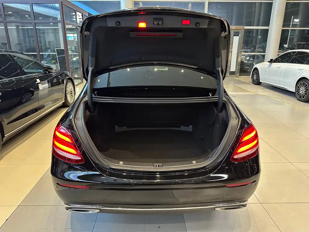 Mercedes-Benz E-Class 2019 E 300 L Luxury Model купить на сайте DeffCars