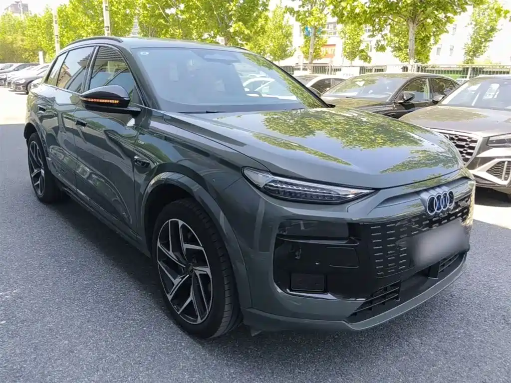 Audi Q6L e-tron 2026 first pilot version купить на сайте DeffCars