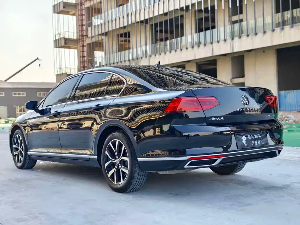Magotan 2020 330TSI DSG leading model купить на сайте DeffCars