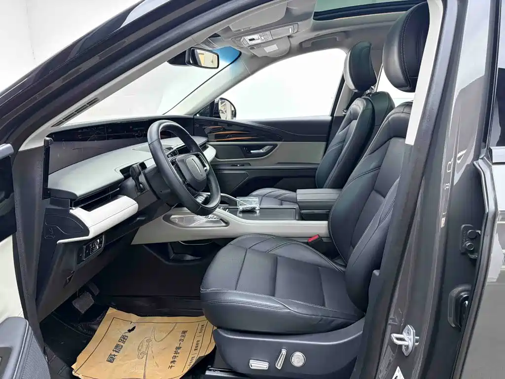 Voyager 2023 2.0T four-wheel drive exclusive edition купить на сайте DeffCars