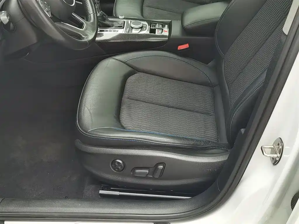 Audi A3 2019 Limousine 35 TFSI Fashion Type National VI купить на сайте DeffCars