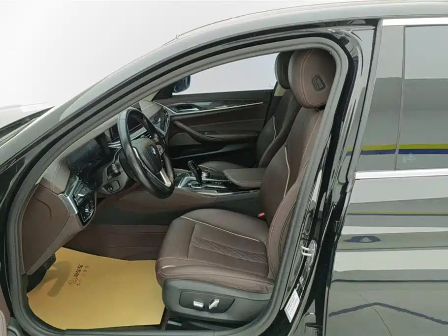 BMW 5 Series 2022 facelift 2 525Li luxury package купить на сайте DeffCars