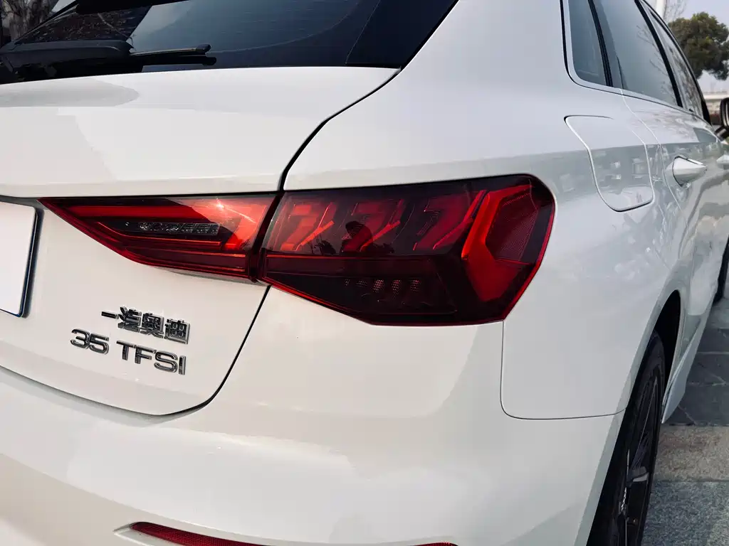 Audi A3 2021 Sportback 35 TFSI luxury sports model купить на сайте DeffCars