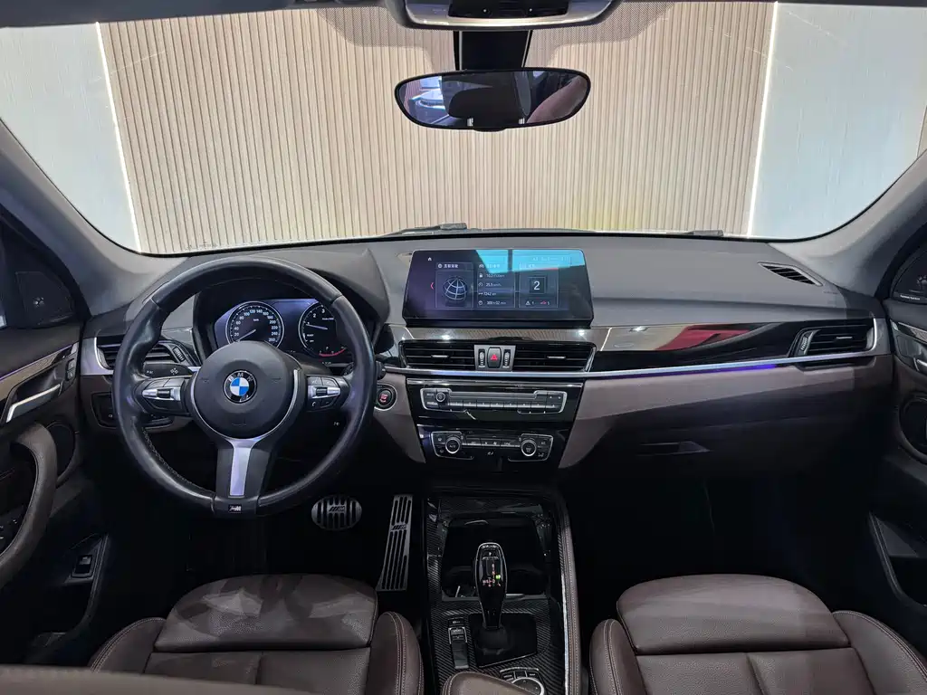 BMW X1 2020 sDrive20Li Exclusive Model купить на сайте DeffCars