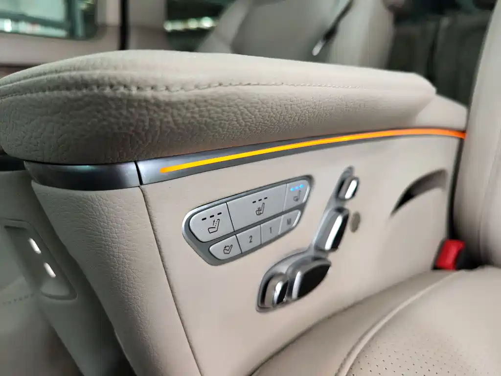 Mercedes-Benz V-Class 2022 V 260 Premium Edition купить на сайте DeffCars