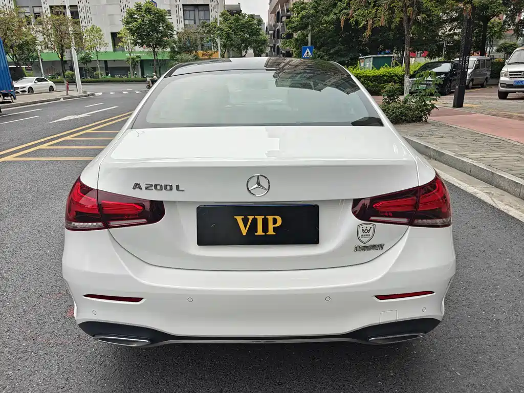 Mercedes-Benz A-Class 2020 Facelift A 200 L Sports Sedan Fashionable купить на сайте DeffCars