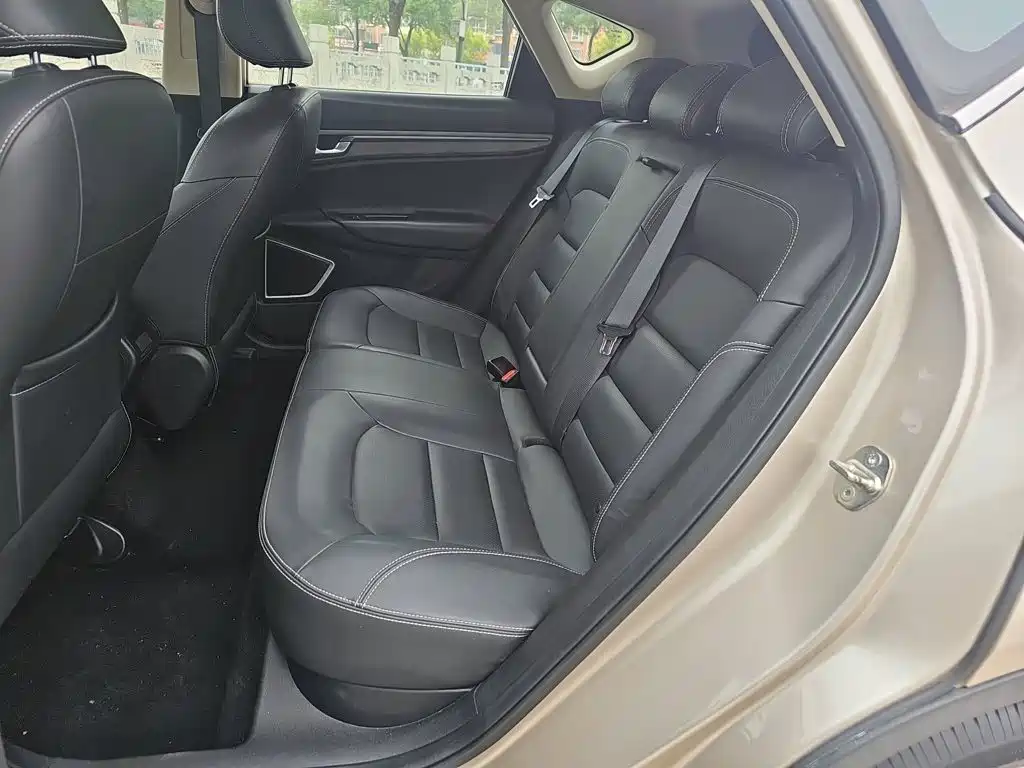 Emgrand GS 2018 Elegant Edition 1.8L Manual Style купить на сайте DeffCars