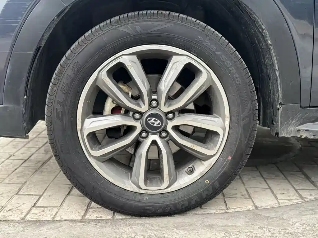 Beijing Hyundai ix35 2019 2.0L automatic two-wheel drive Zhiyong·Enjoy Edition National VI купить на сайте DeffCars