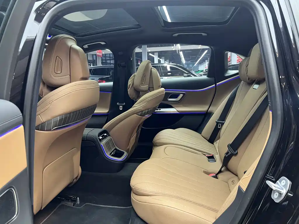 Mercedes-Benz E-Class New Energy 2024 E 350 e L plug-in hybrid sedan купить на сайте DeffCars