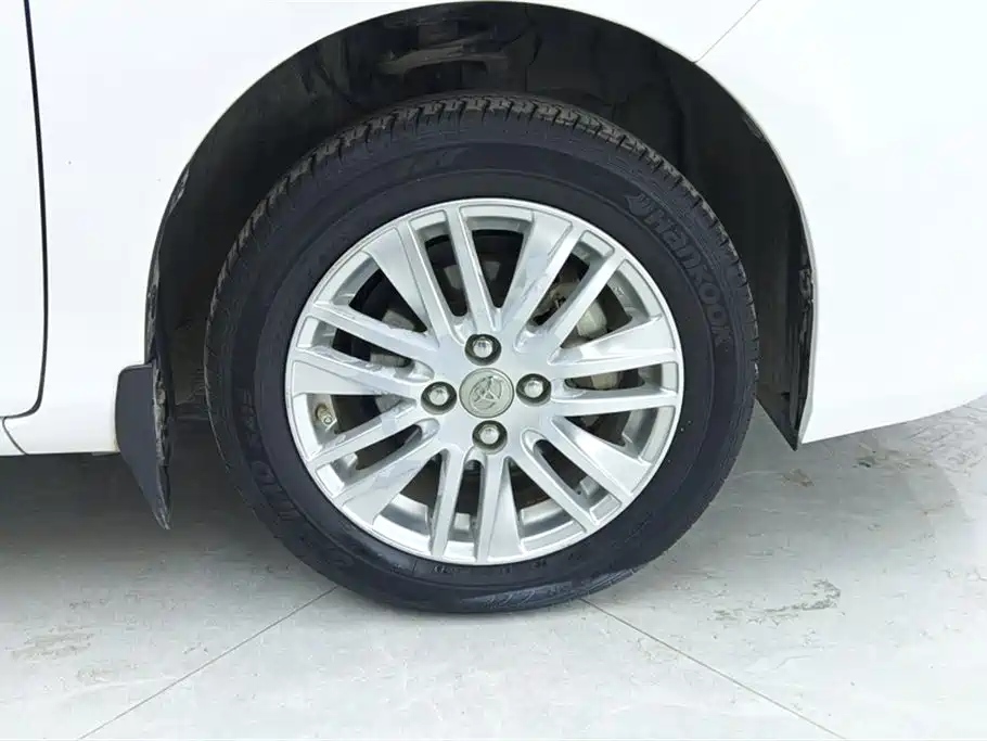 YARiS L 2017 1.5E CVT Charming Edition купить на сайте DeffCars