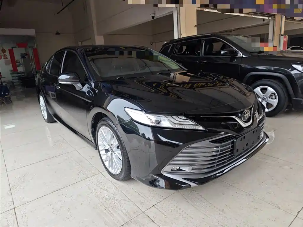 Camry 2018 2.5G Deluxe Edition купить на сайте DeffCars