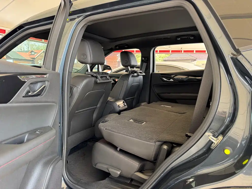 Trailblazer 2022 mild hybrid 650T RS Twin-Clutch four-wheel drive 7-seat engine version купить на сайте DeffCars