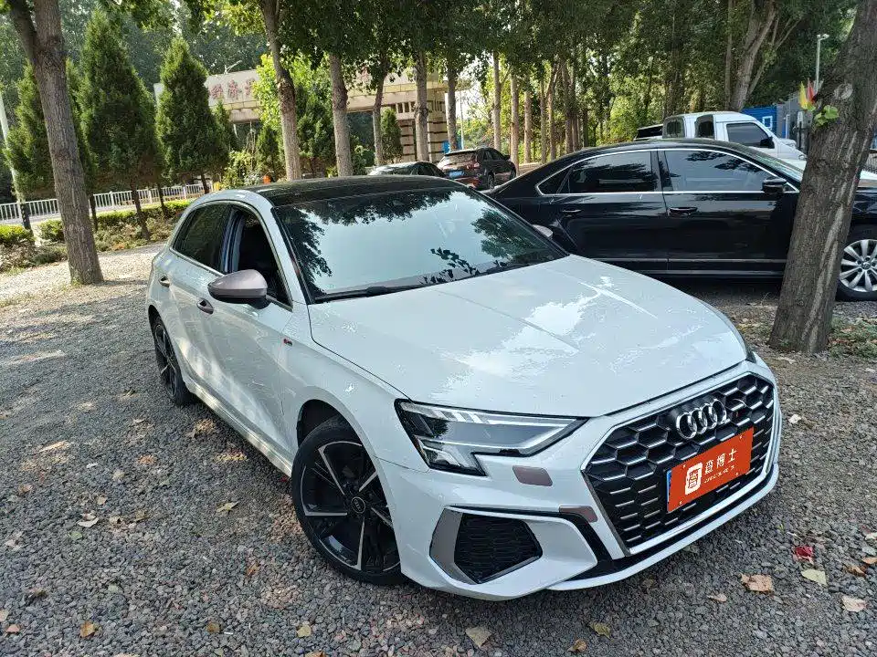 Audi A3 2023 facelift Sportback 35 TFSI stylish and sporty купить на сайте DeffCars