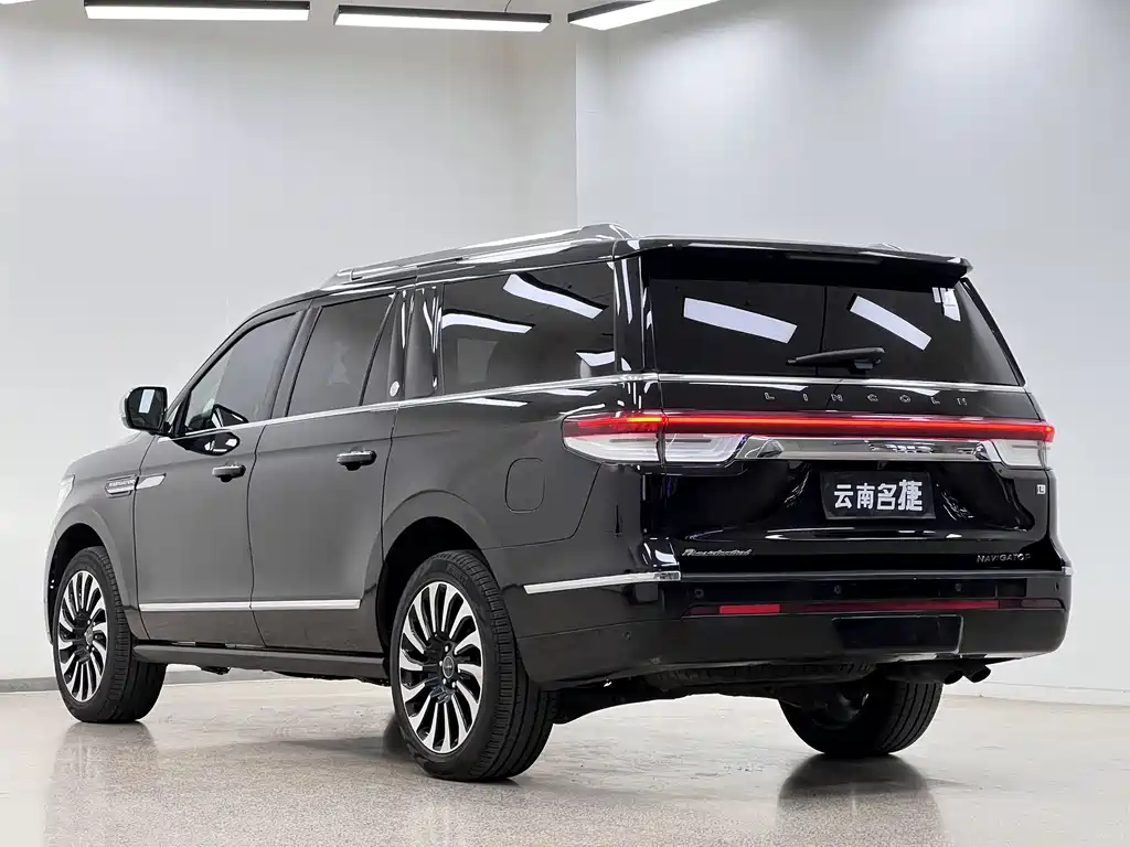 Navigator 2022 3.5T Long Axis Presidential Edition купить на сайте DeffCars