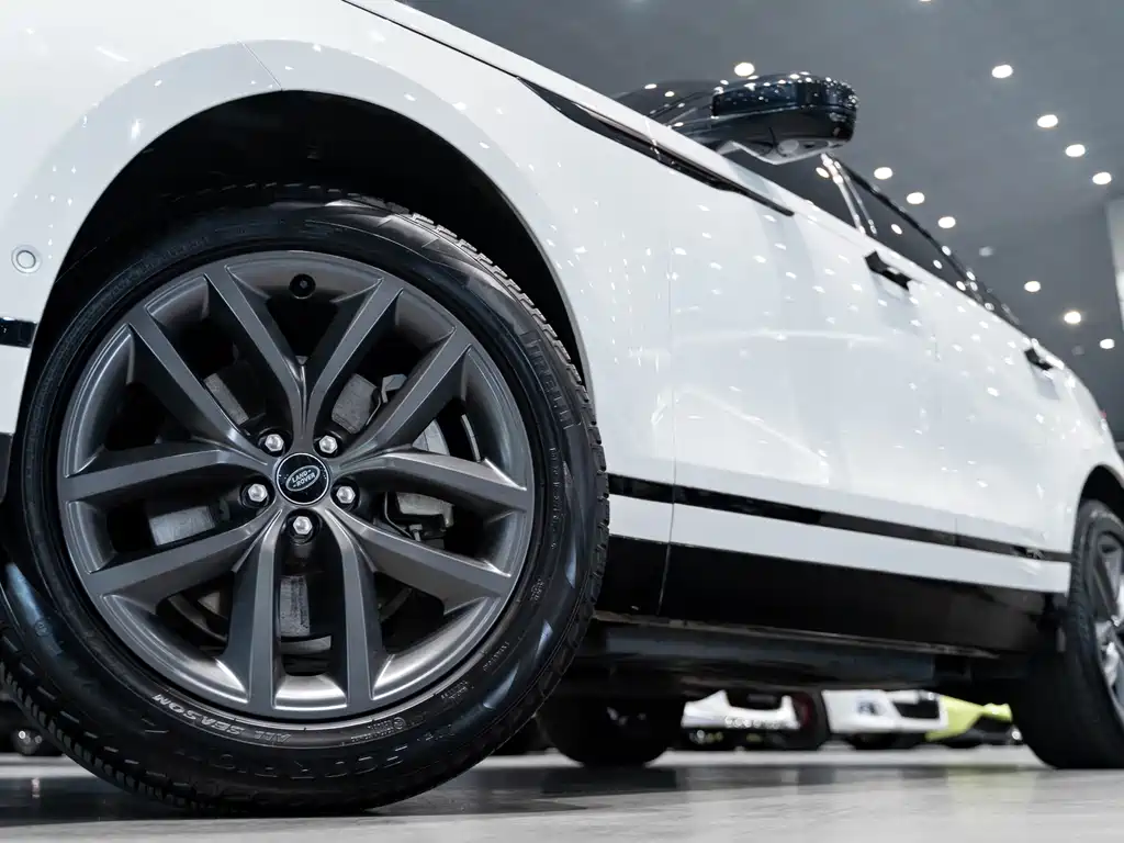Range Rover Velar 2024 Dynamic SE купить на сайте DeffCars