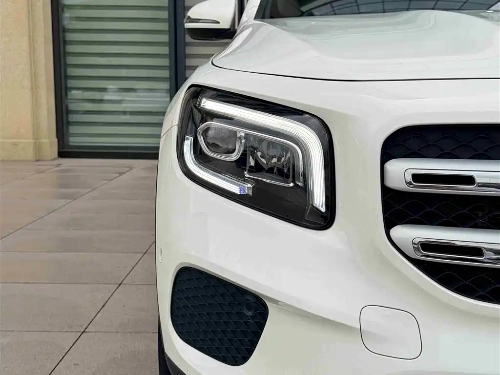 Mercedes-Benz GLB 2023 GLB 220 Dynamic купить на сайте DeffCars