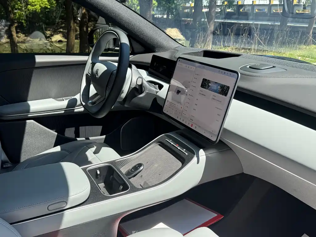NiO ET5T 2025 100kWh Touring купить на сайте DeffCars
