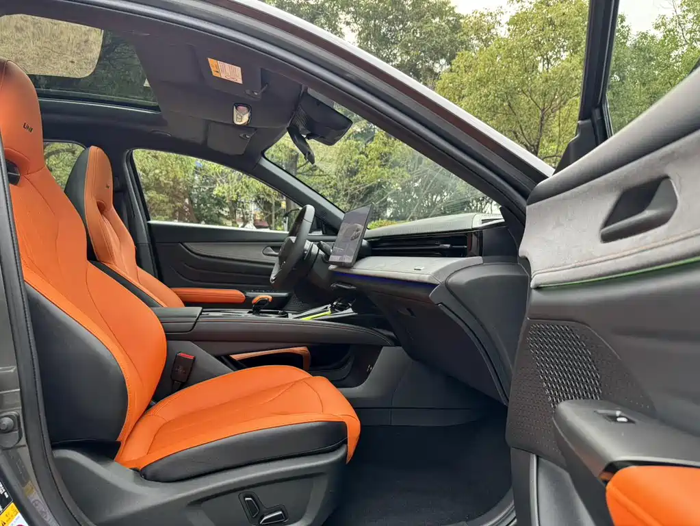 Changan UNI-V 2025 third generation 2.0T powerful model купить на сайте DeffCars